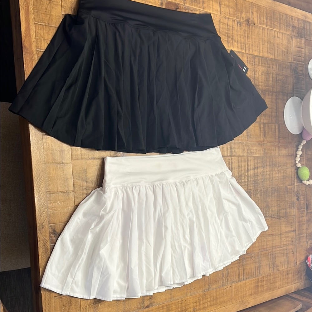 Elegant Black and White Women's Skirt Set